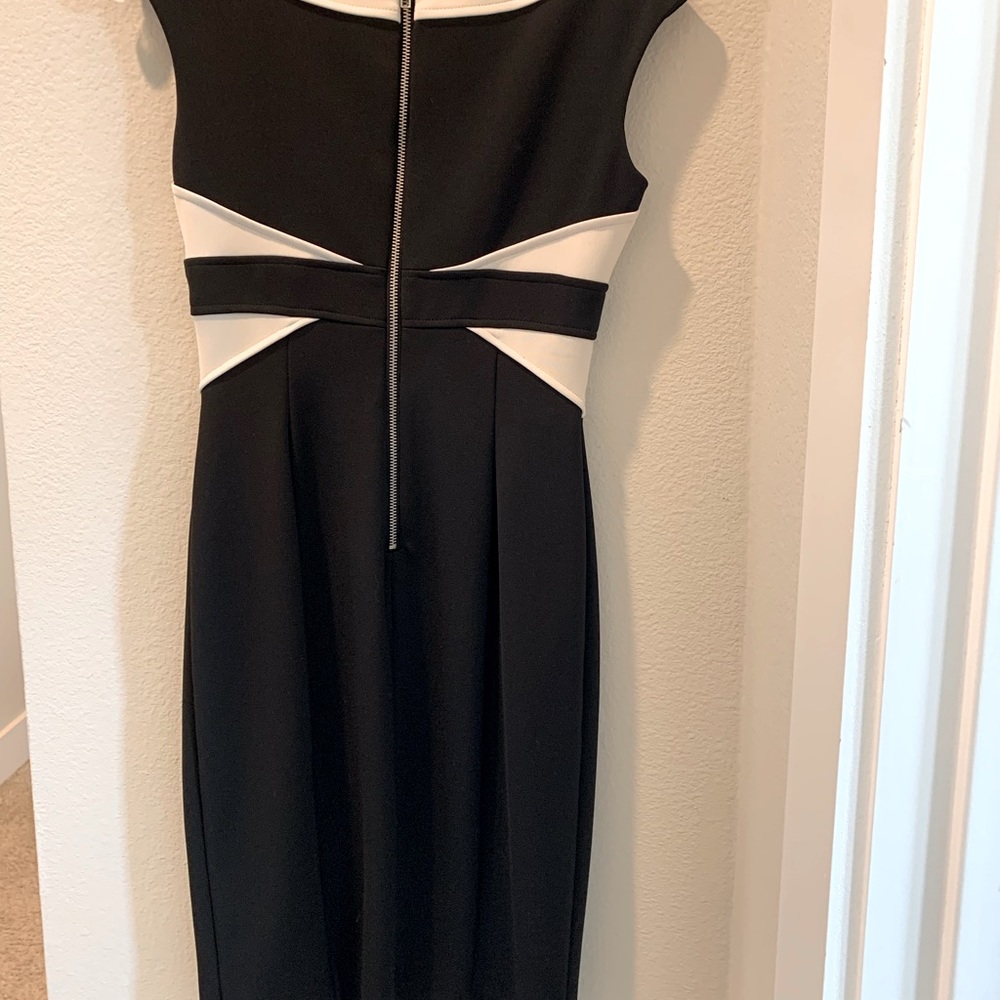 Size 4 Maggy London dress. - Picture 2 of 4